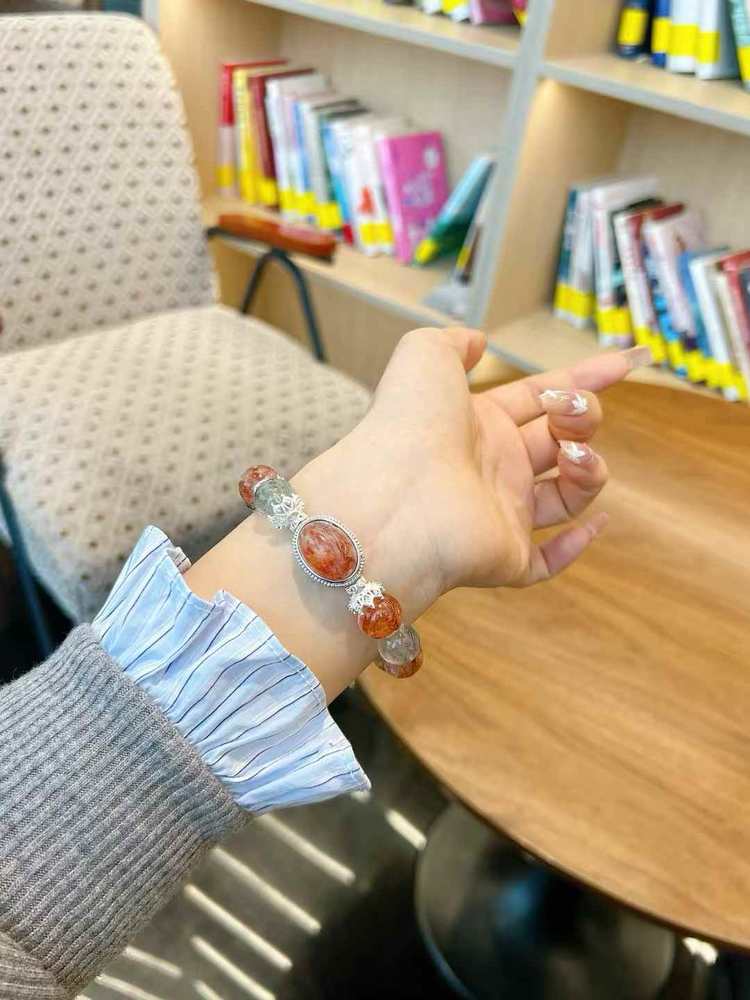 🔥 Wood Fire Transparency · Good Fortune Spreading like Wildfire 🔥 Xi Wood Fire Crystal Red Gel Flower Ghost Bracelet