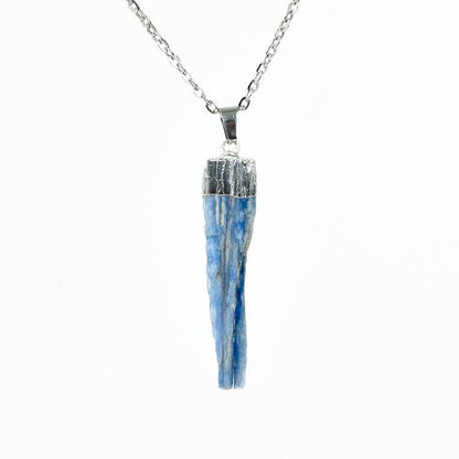 "Sleeping Starry Sky and Flowing Moonlight: The Gilded Awakening of a Blue Crystal Rough Stone"